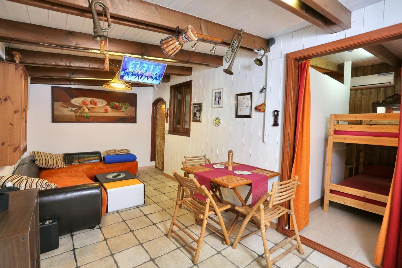 Music House A Castellana Grotte Confinante Via Per Turi 500M Dalle Grotte Exterior foto